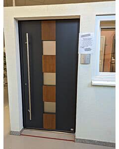 Aluminium Haustüre Flügelüberdeckend zum Selbstabholen in Leidersbach (Einzelstück)
